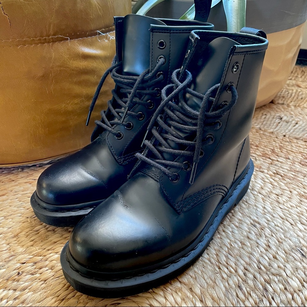 1460 Mono Smooth Black Leather New Doc Martens